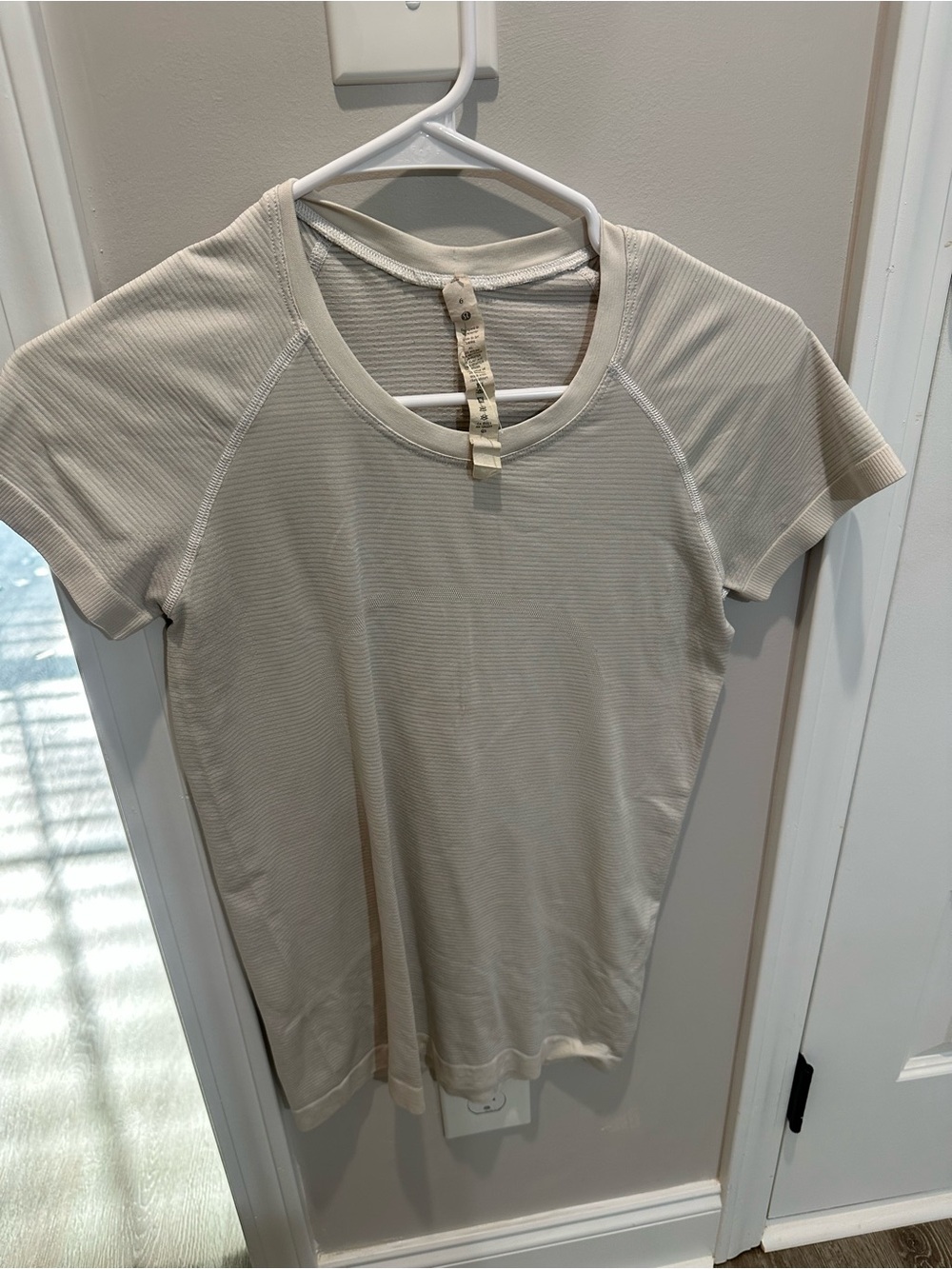 lululemon athletica Cream Short Sleeve Crew Tee